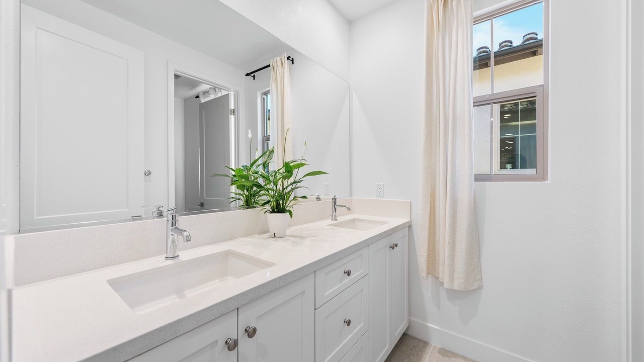 Photo of Bathroom in Portola Springs