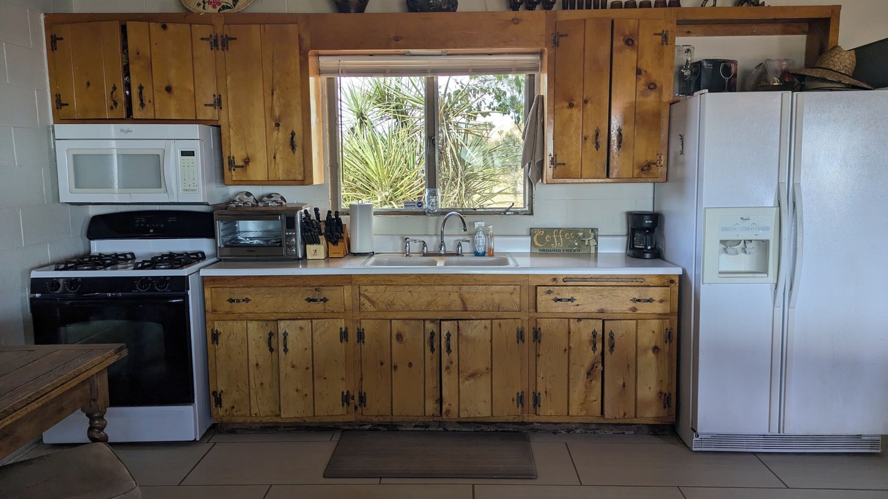 Photo of Kitchen in Yucca Valley