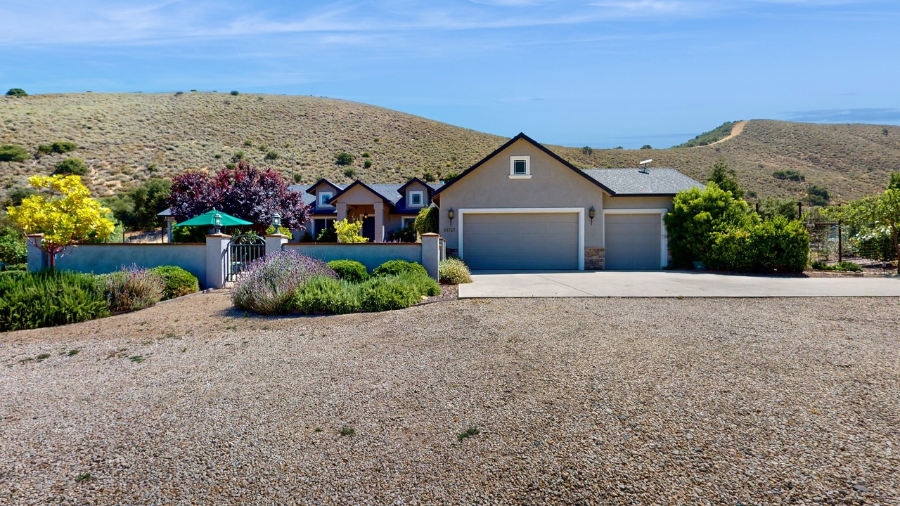 Photo of Outdoor in King City