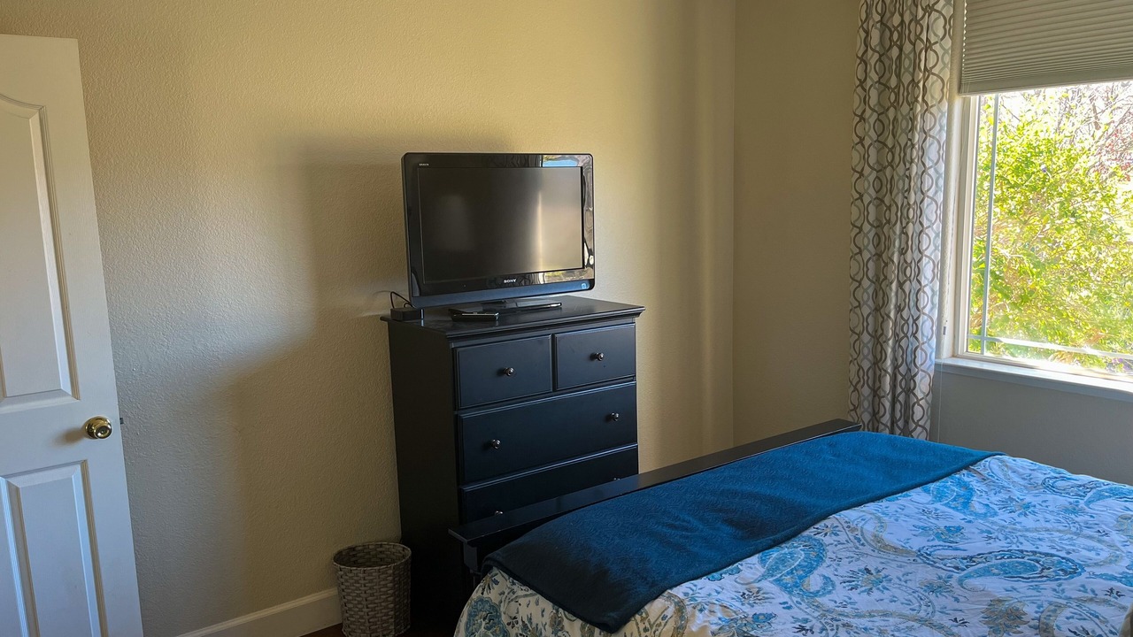 Photo of Bedroom in King City