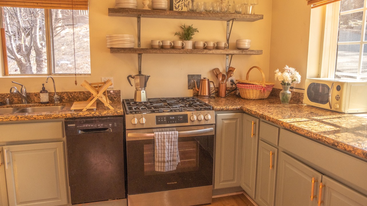 Photo of Kitchen in Arrowbear Lake