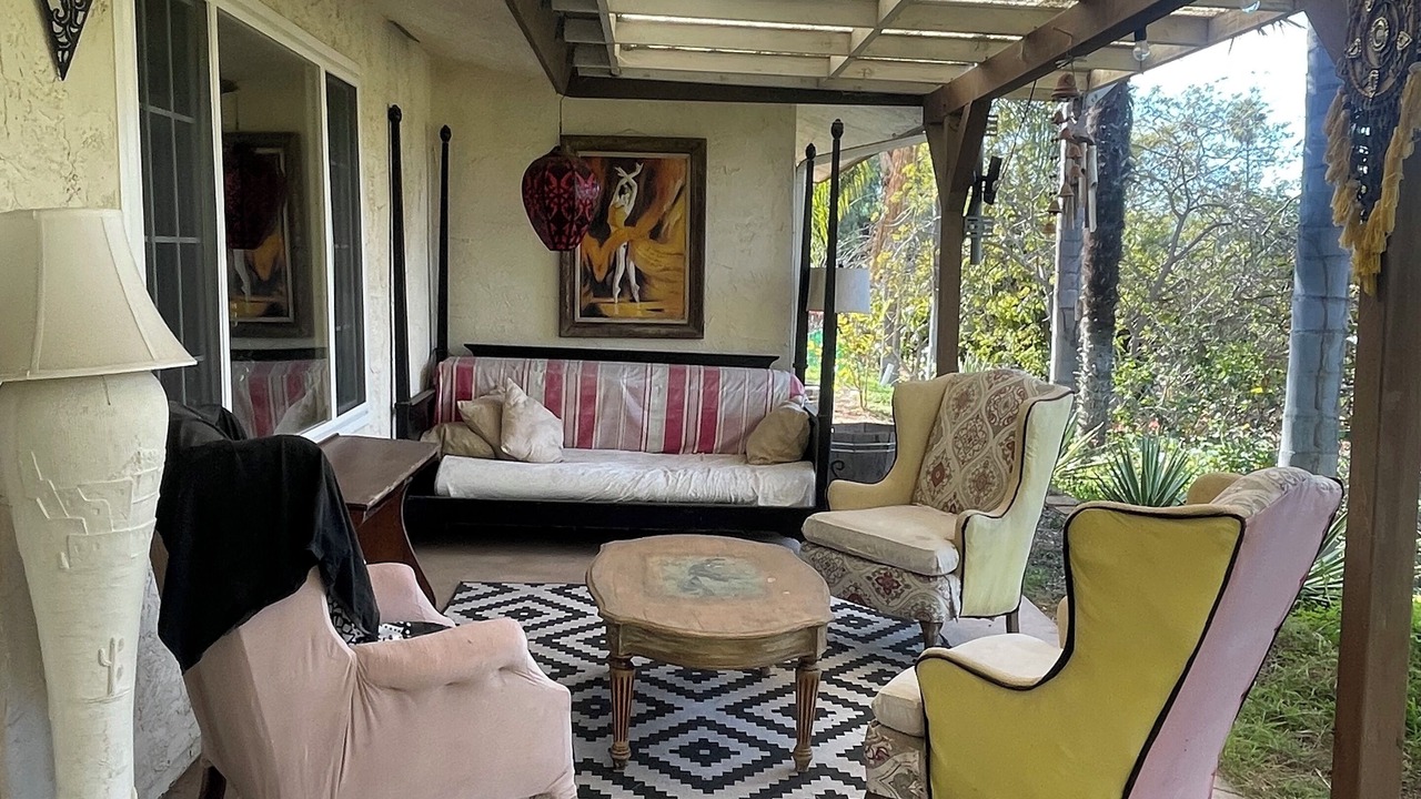 Photo of Livingroom in Vista