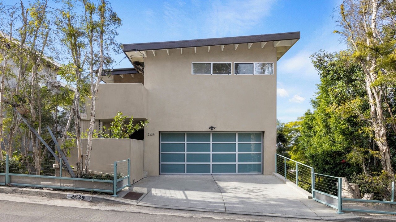 Photo of Outdoor in Silver Lake