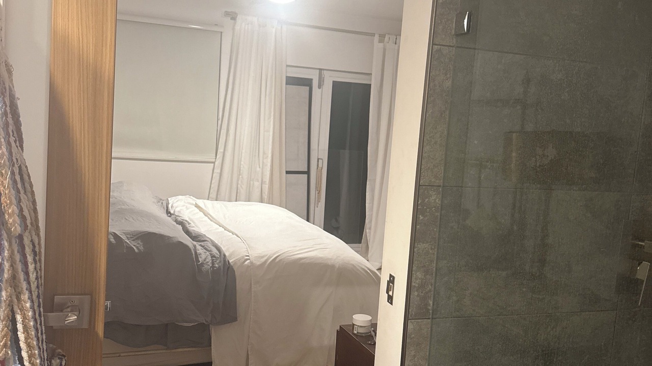 Photo of Bedroom in Lake Balboa