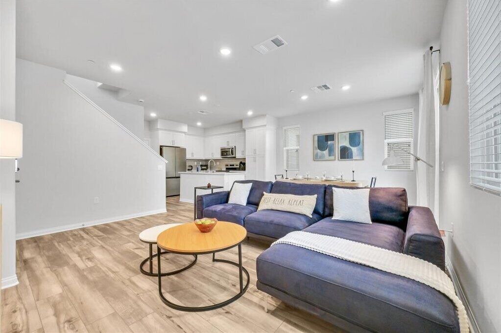 Photo of Livingroom in Upland