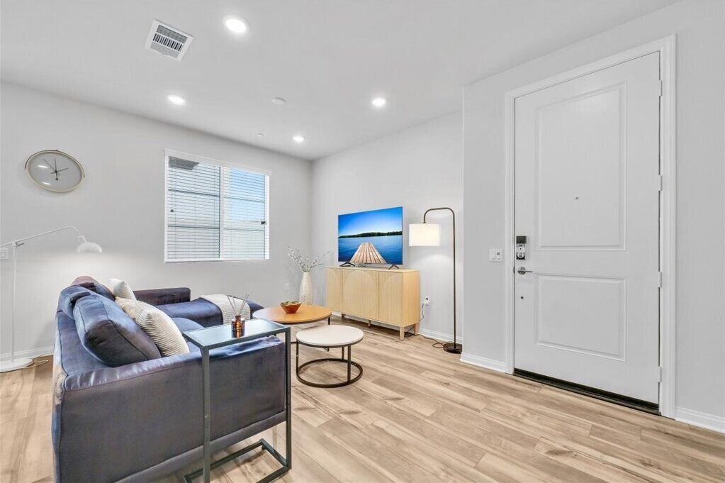 Photo of Livingroom in Upland
