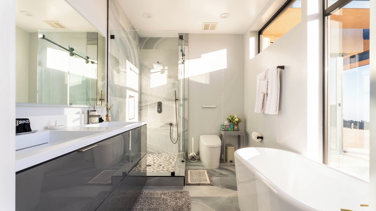 Photo of Bathroom in Malibu