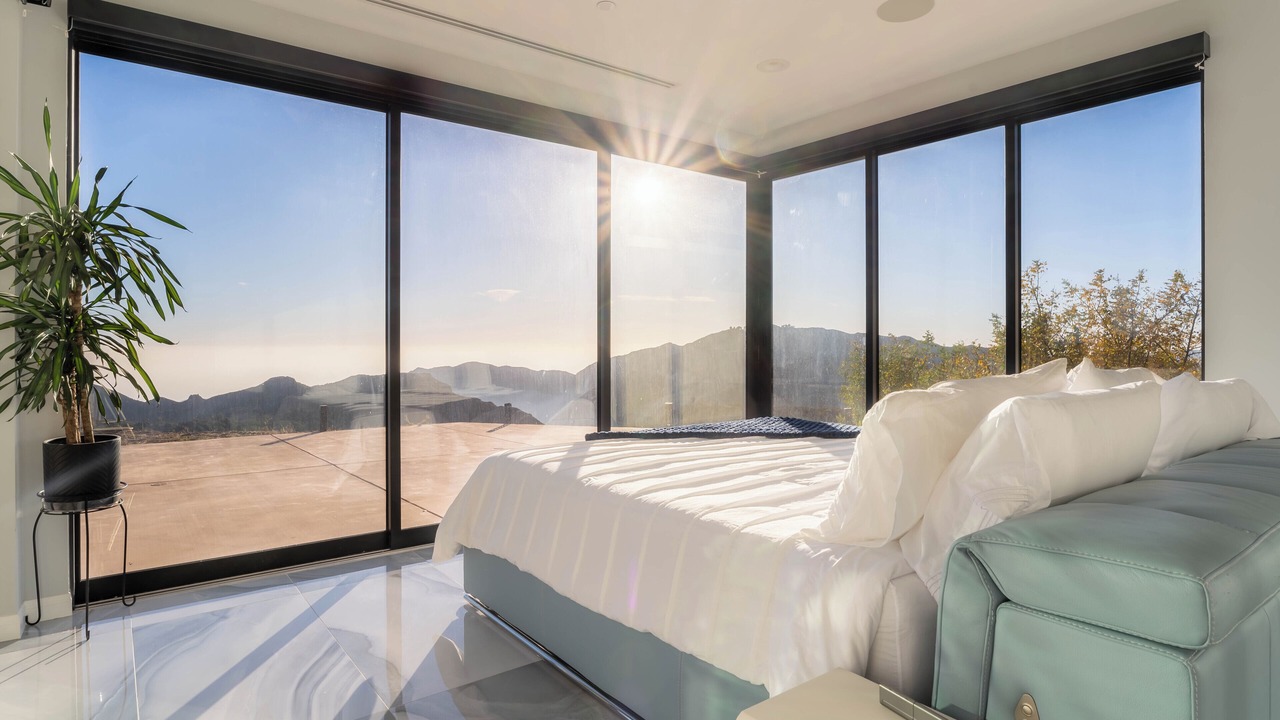 Photo of Bedroom in Malibu