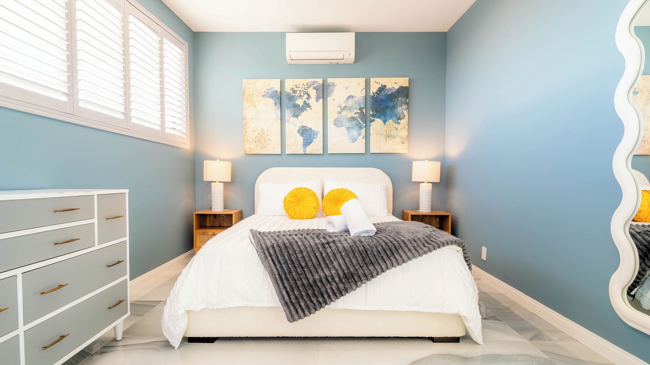 Photo of Bedroom in Malibu