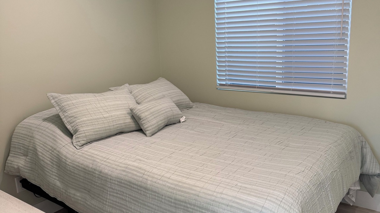 Photo of Bedroom in Northwest Anaheim