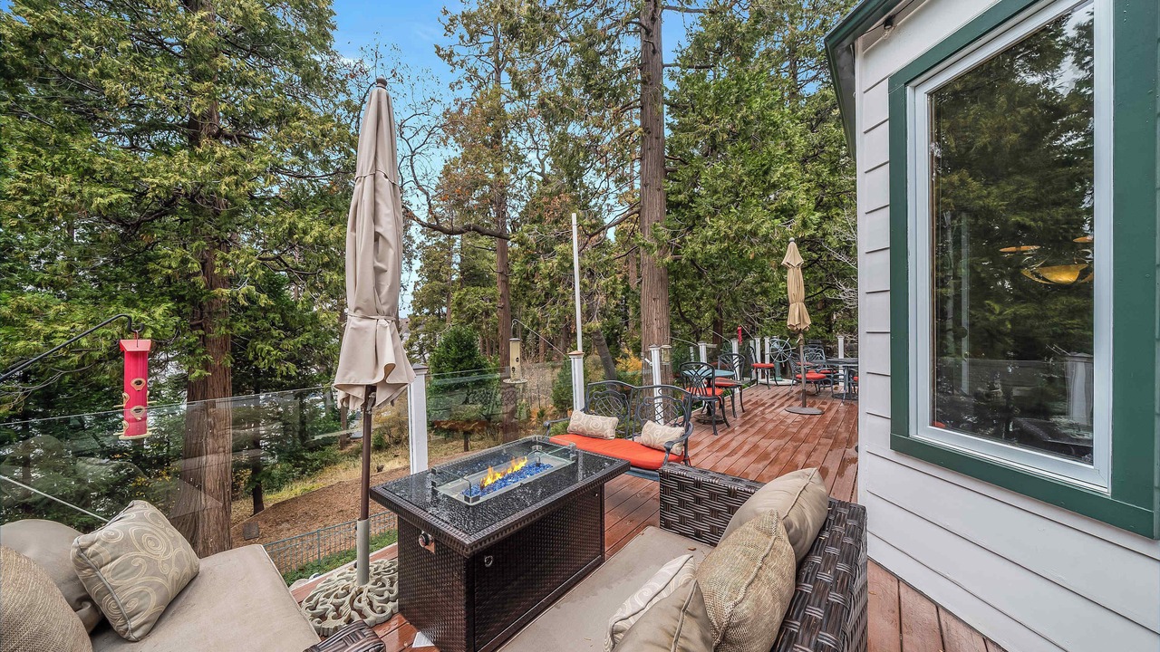 Photo of Patio Balcony in Cedar Glen