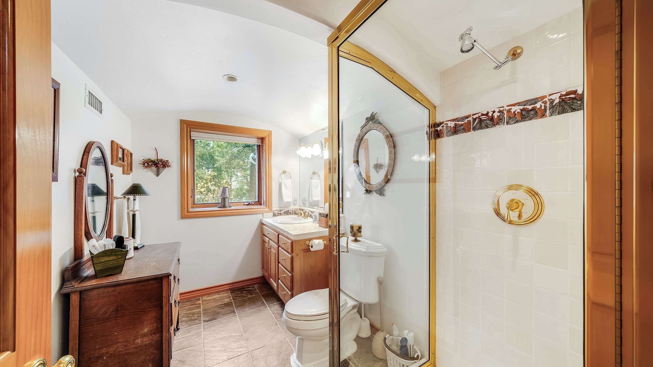 Photo of Bathroom in Cedar Glen