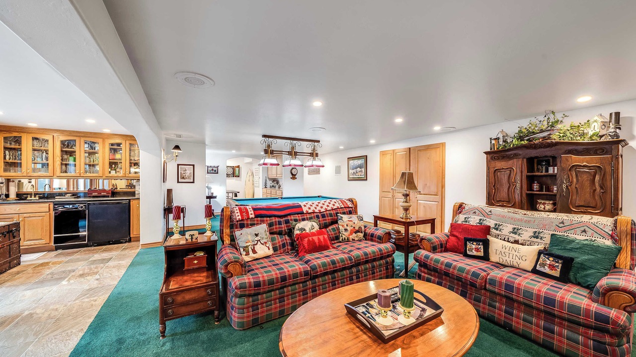 Photo of Livingroom in Cedar Glen