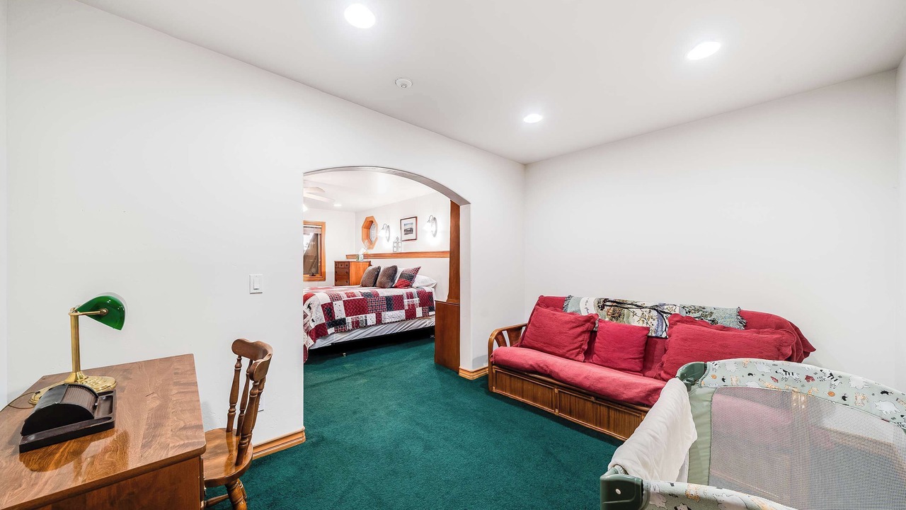 Photo of Bedroom in Cedar Glen