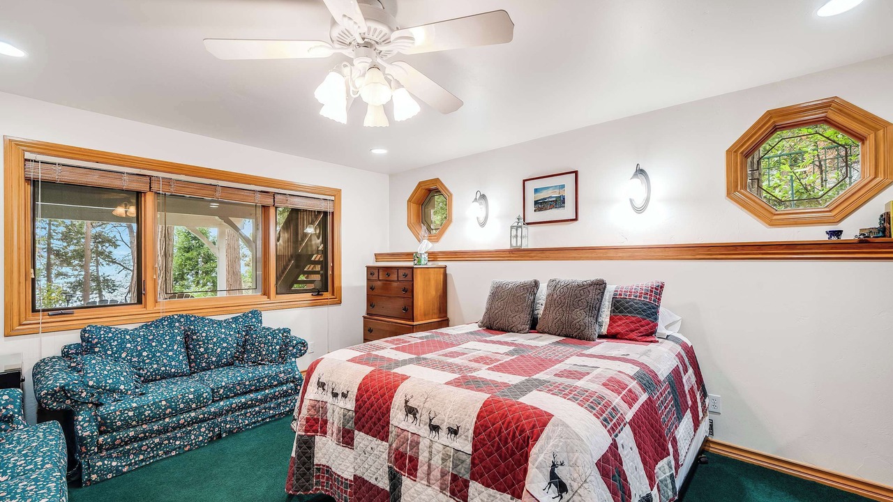 Photo of Bedroom in Cedar Glen