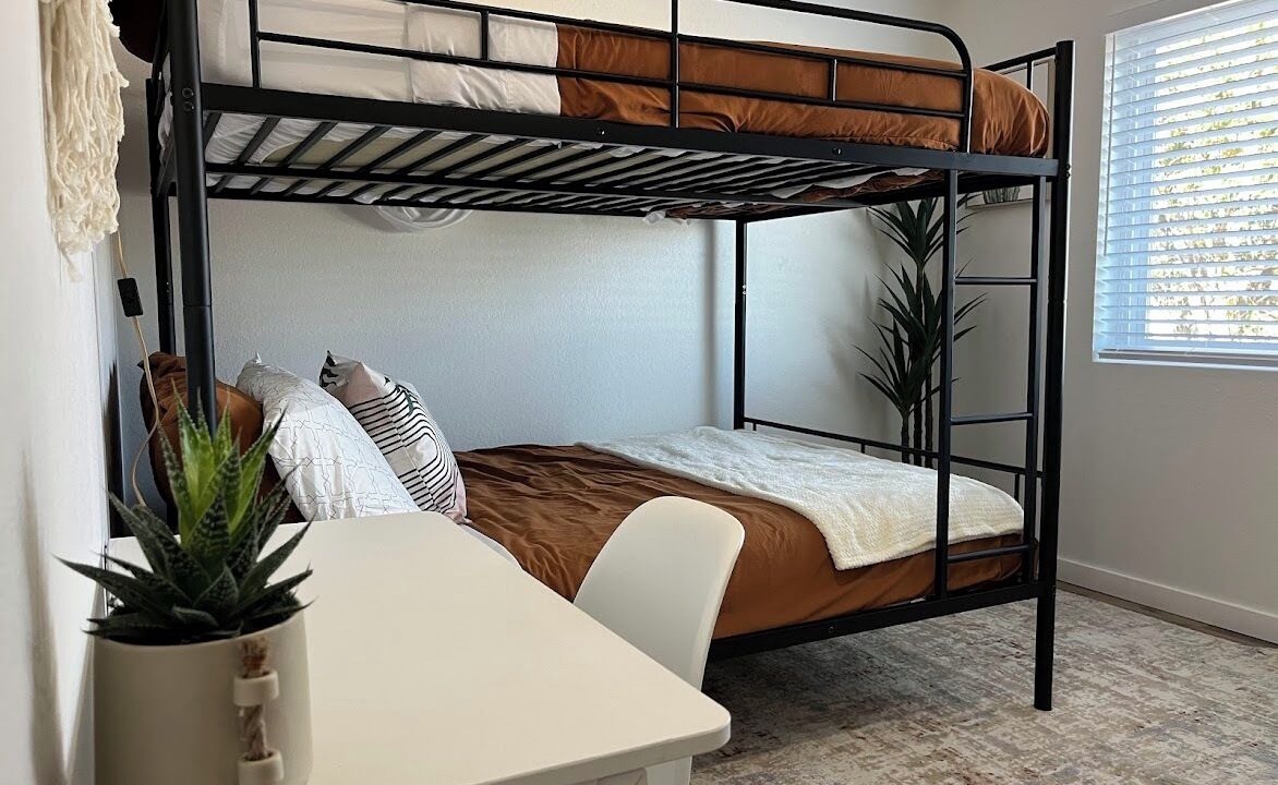 Photo of Bedroom in Twentynine Palms