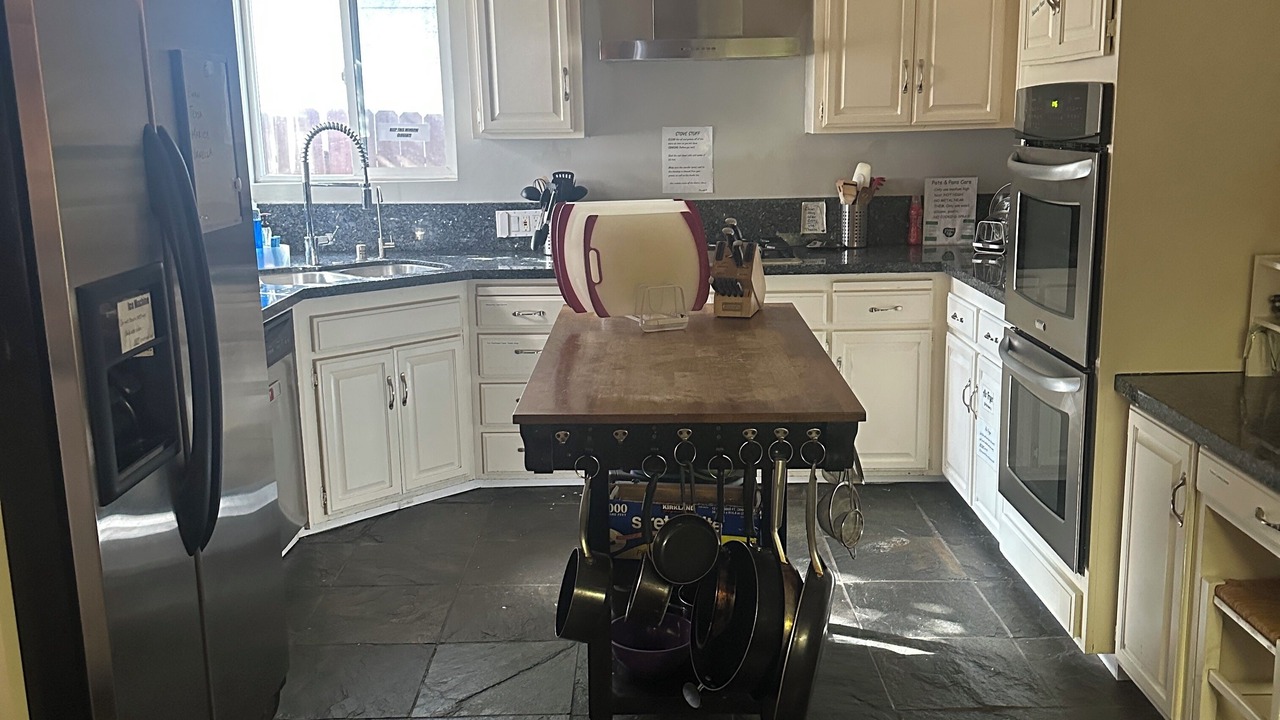 Photo of Kitchen in Encino