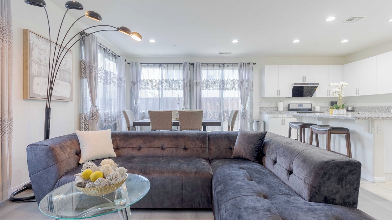 Photo of Livingroom in Monterey Park