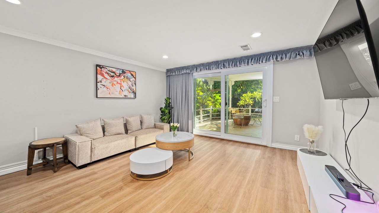 Photo of Livingroom in Pasadena