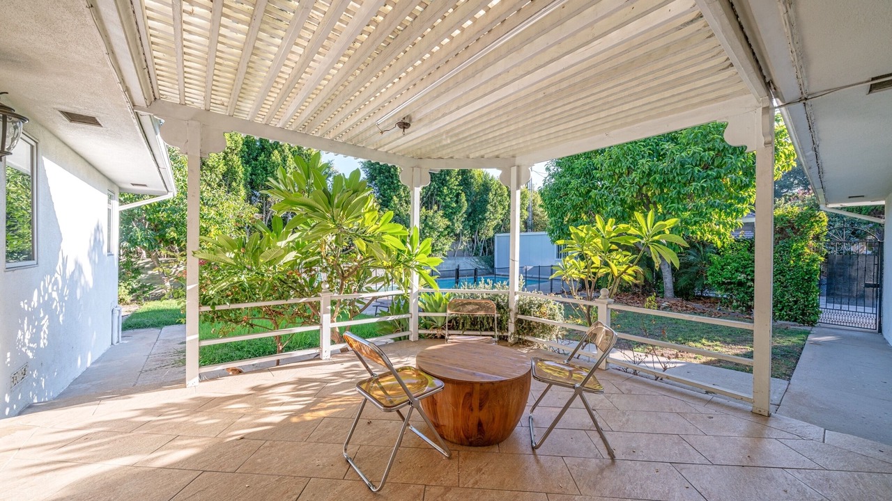 Photo of Patio Balcony in Pasadena