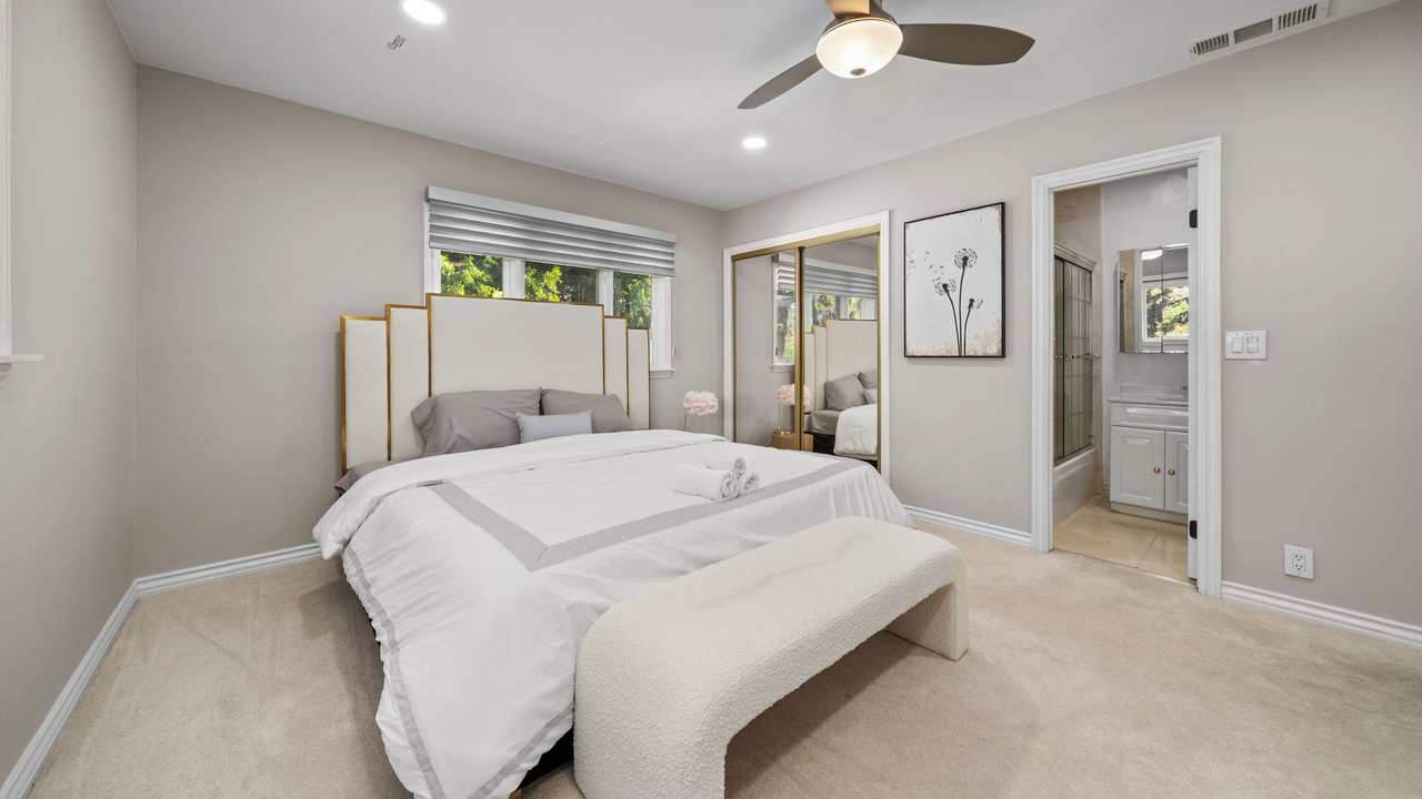 Photo of Bedroom in Pasadena