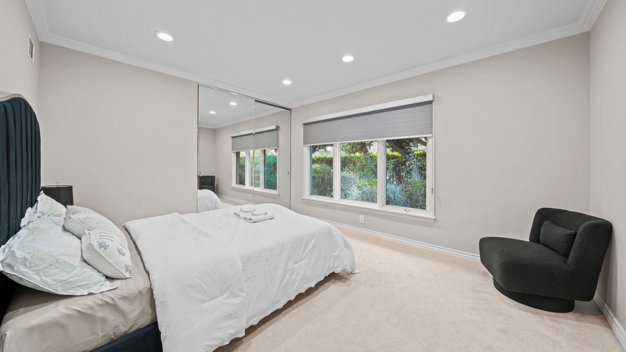 Photo of Bedroom in Pasadena