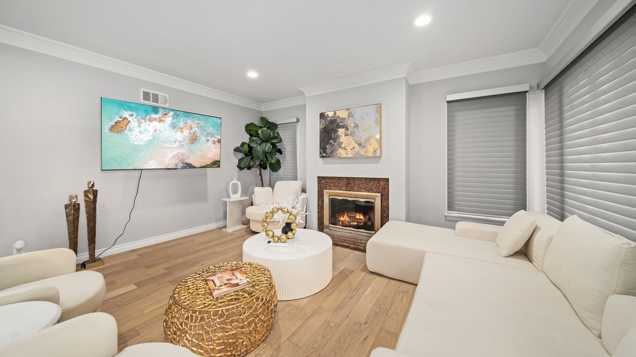 Photo of Livingroom in Pasadena