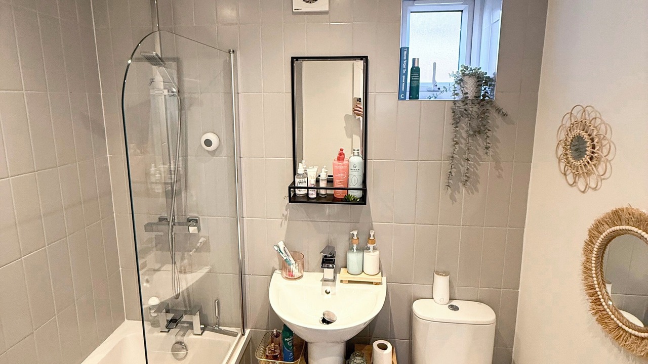 Photo of Bathroom in North Woolwich