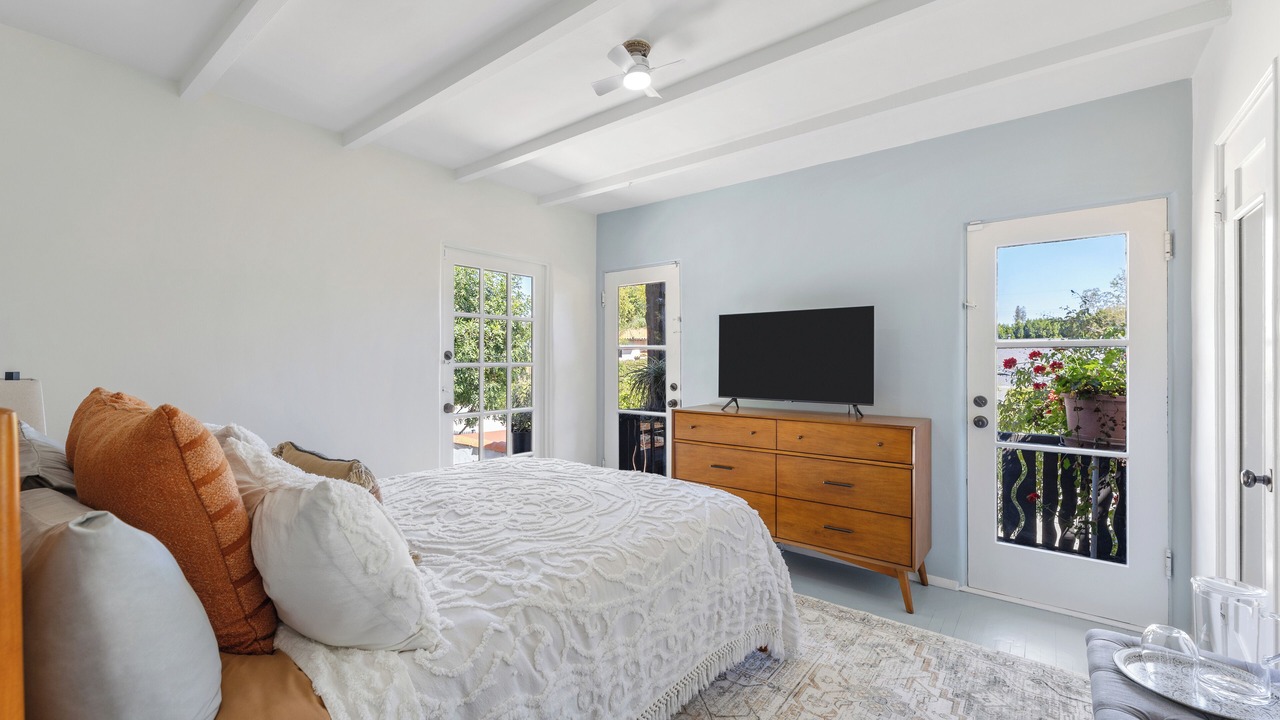 Photo of Bedroom in Studio City