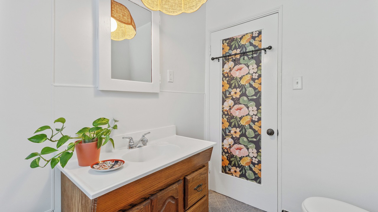 Photo of Bathroom in Studio City