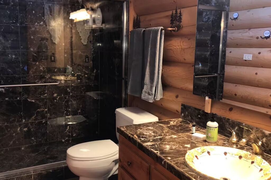 Photo of Bathroom in Ukiah