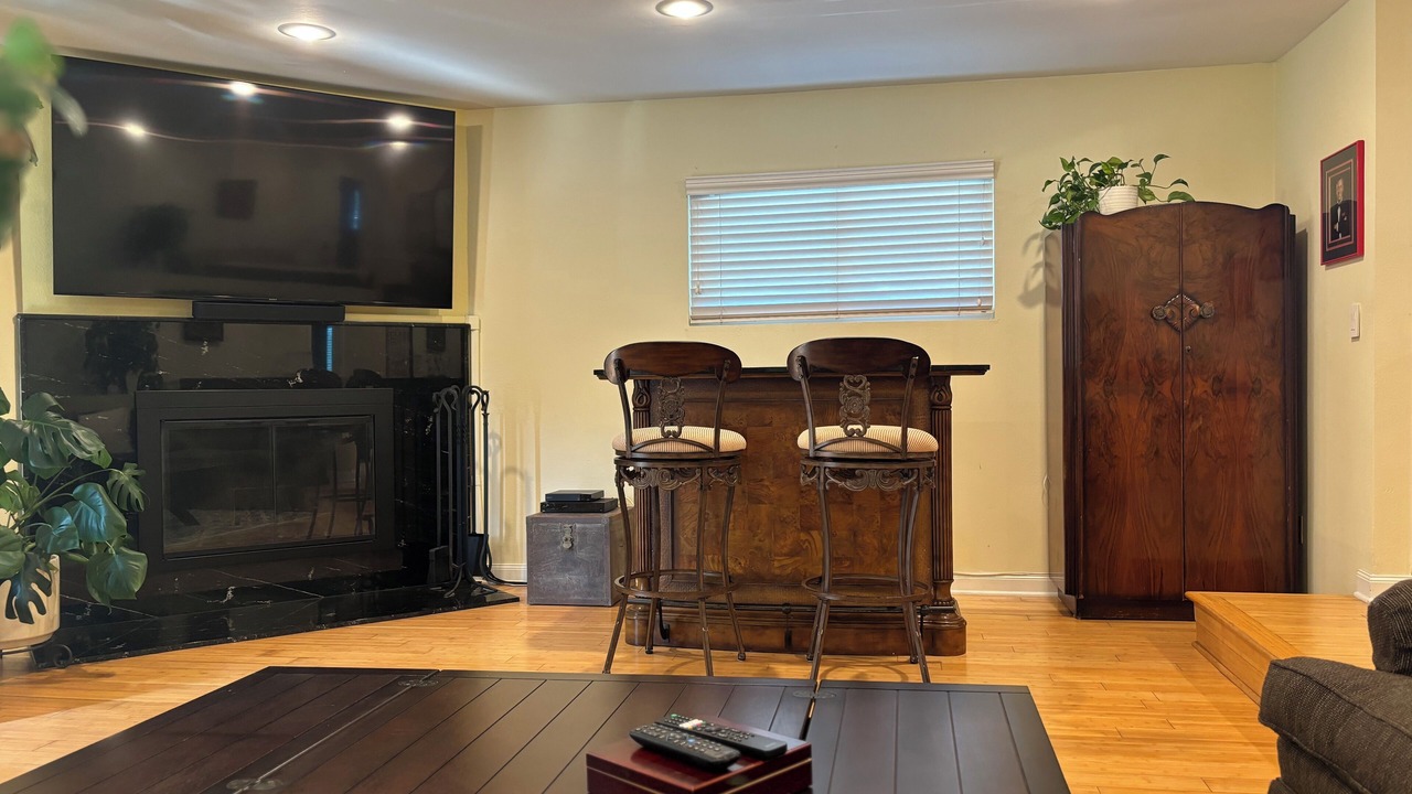 Photo of Livingroom in West Torrance