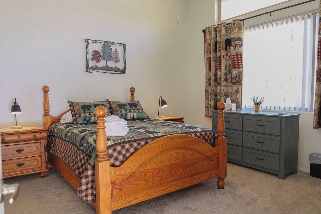 Photo of Bedroom in Kernville