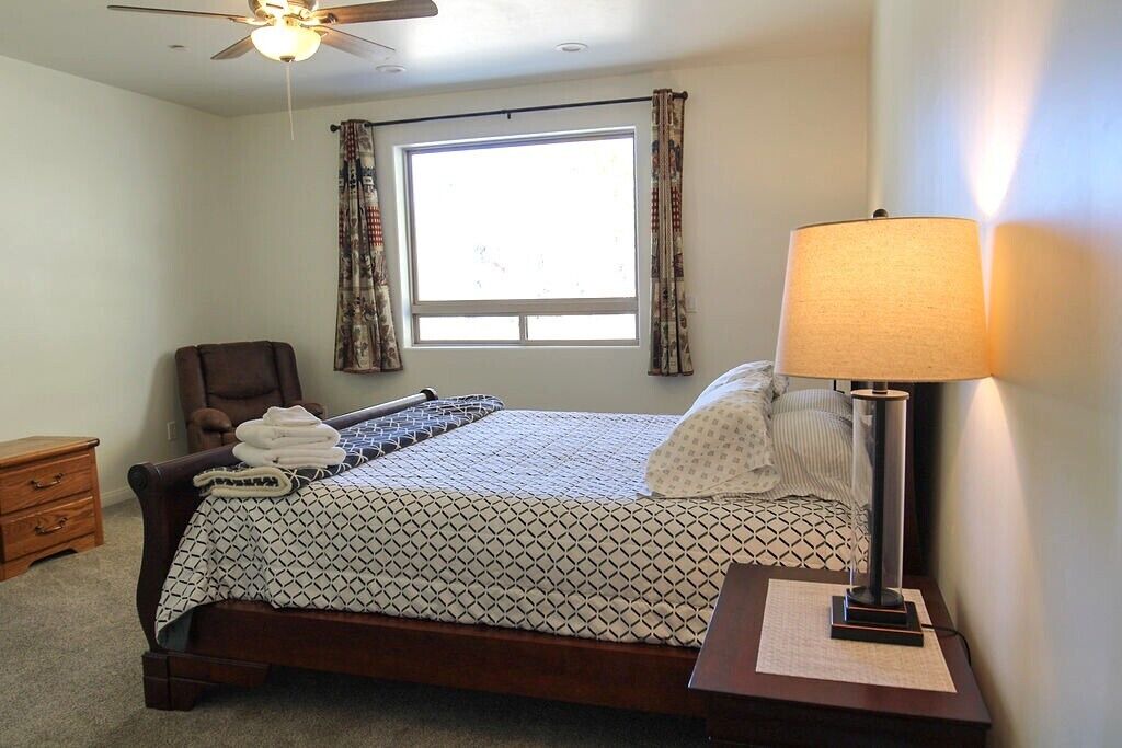Photo of Bedroom in Kernville