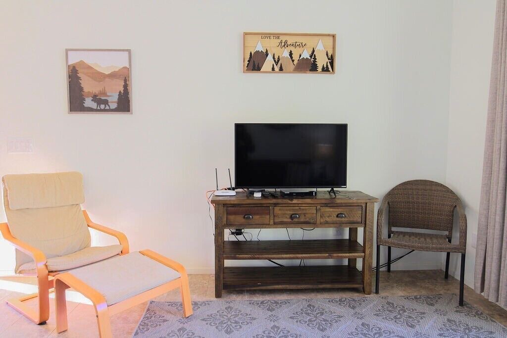 Photo of Livingroom in Kernville