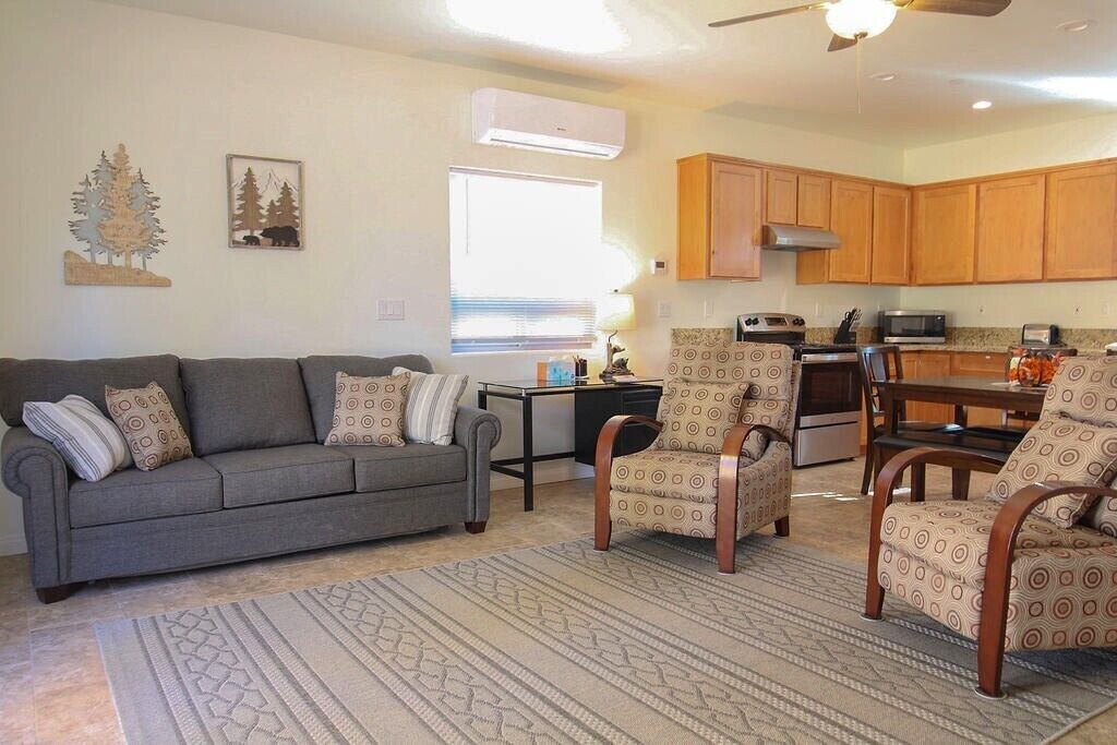 Photo of Livingroom in Kernville