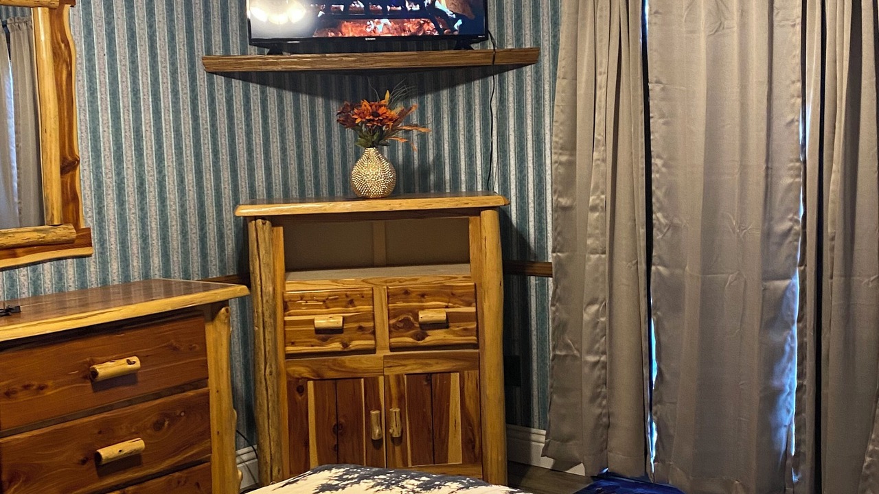 Photo of Bedroom in Wrightwood