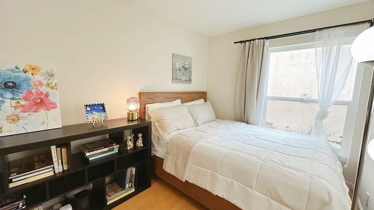 Photo of Bedroom in Fullerton
