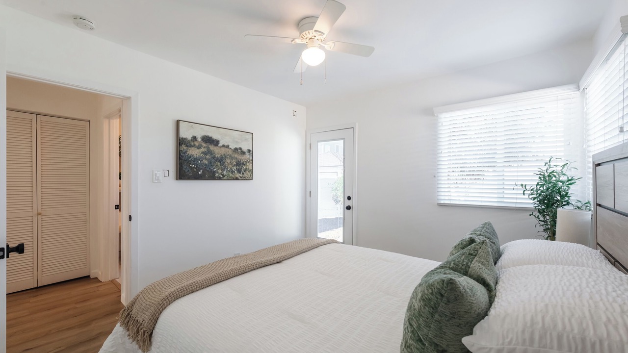 Photo of Bedroom in Lawndale