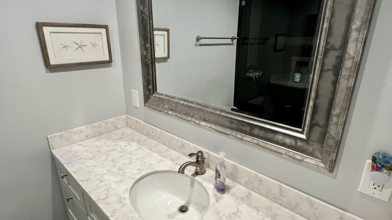 Photo of Bathroom in South Mission Beach