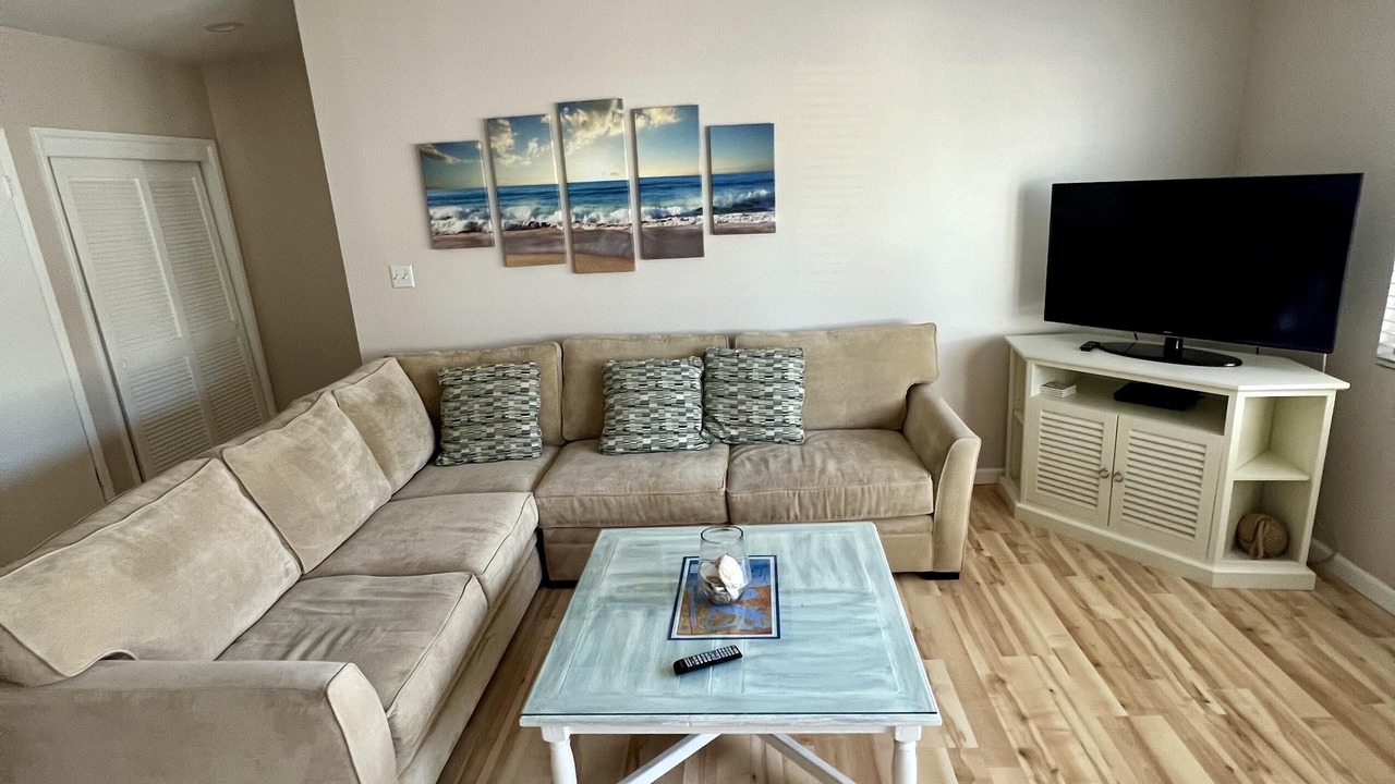 Photo of Livingroom in South Mission Beach