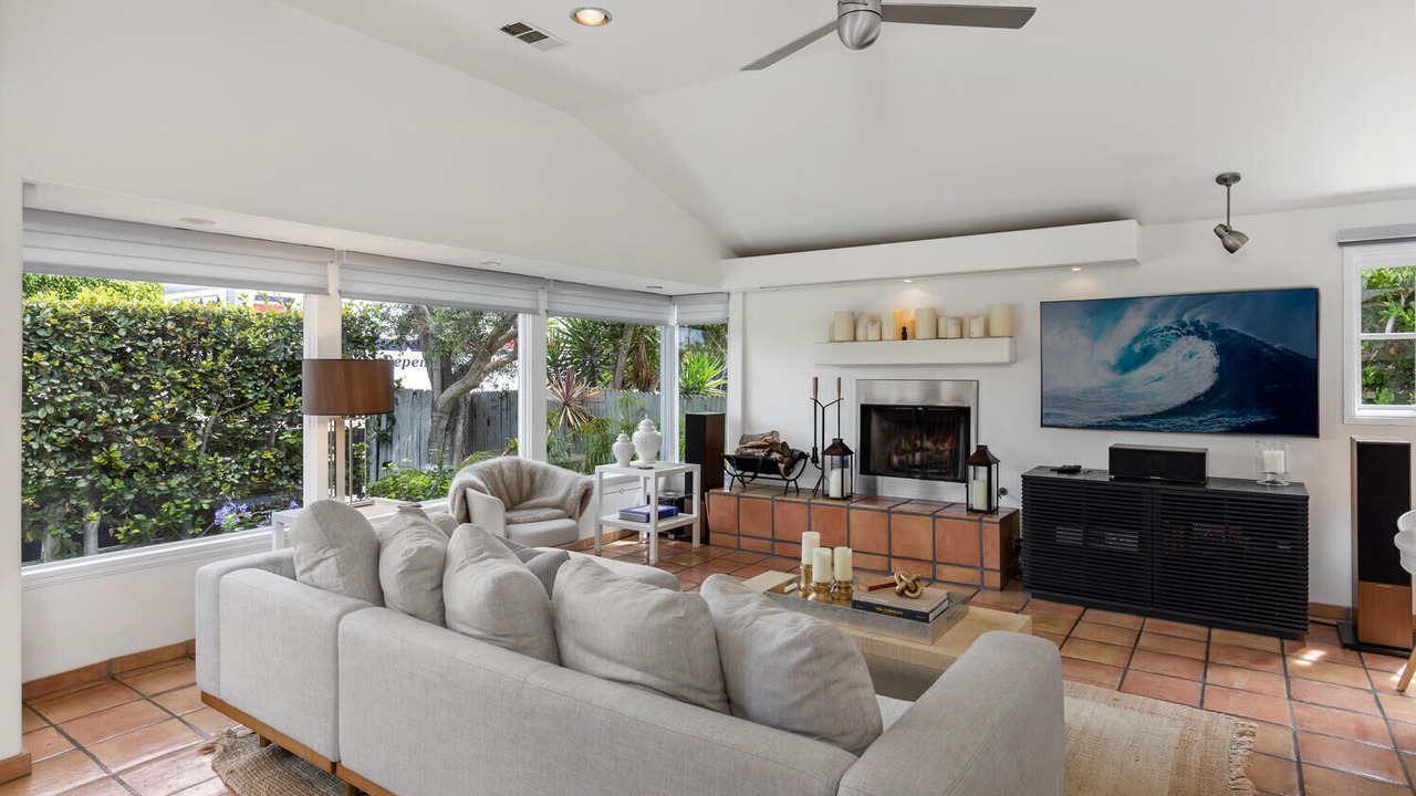 Photo of Livingroom in Del Mar