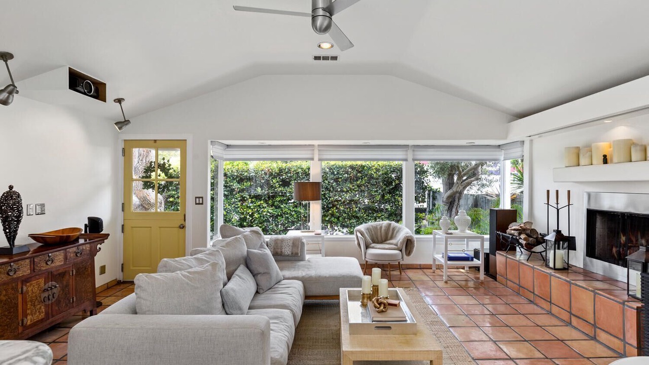 Photo of Livingroom in Del Mar