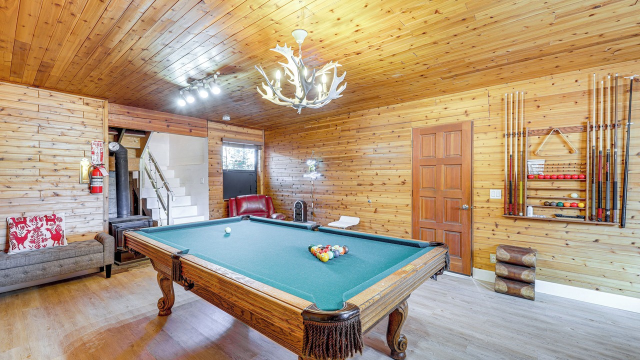 Photo of Bedroom in Wrightwood