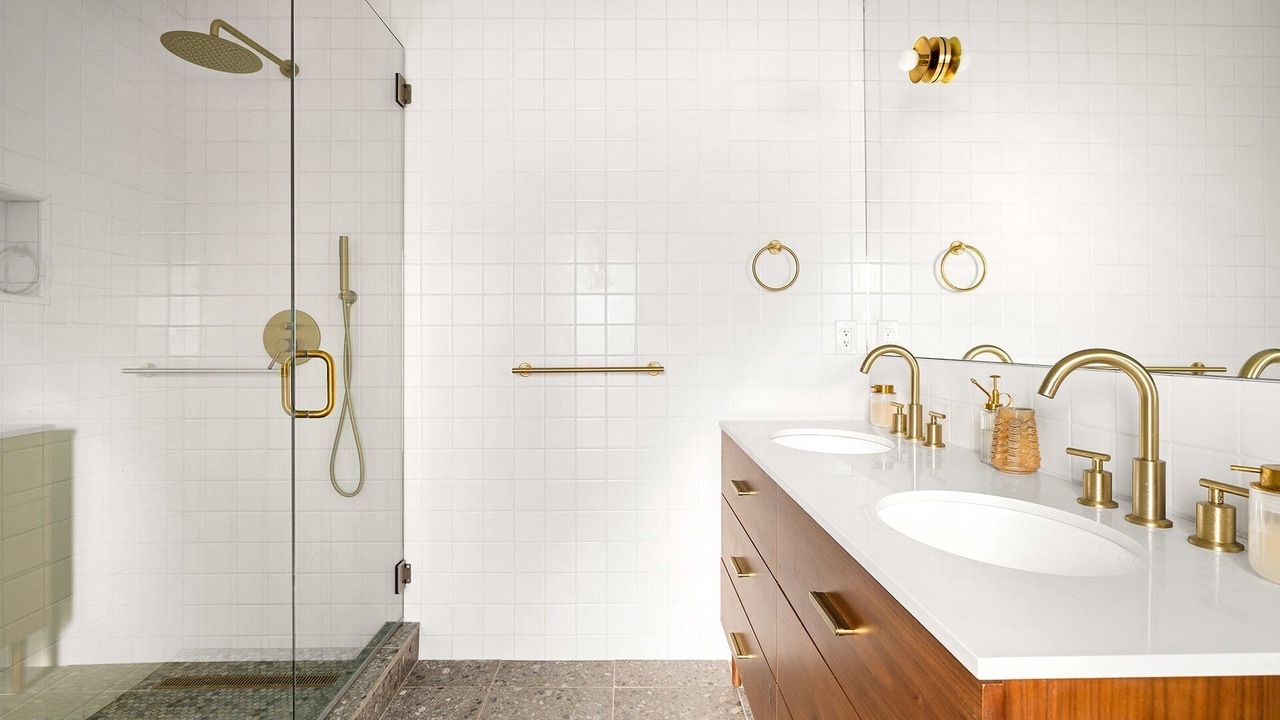 Photo of Bathroom in Yucca Valley