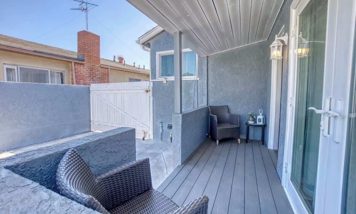 Photo of Patio Balcony in Harbor Gateway South