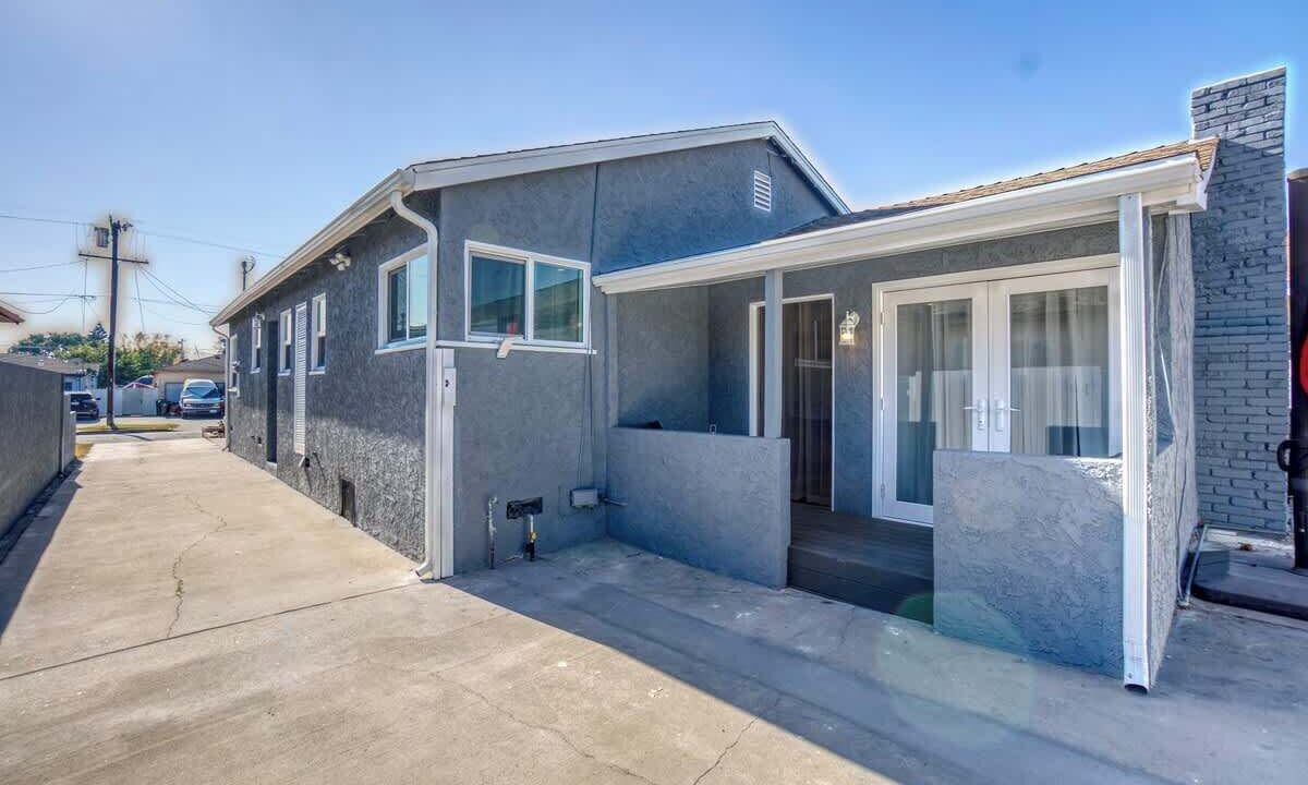 Photo of Outdoor in Harbor Gateway South