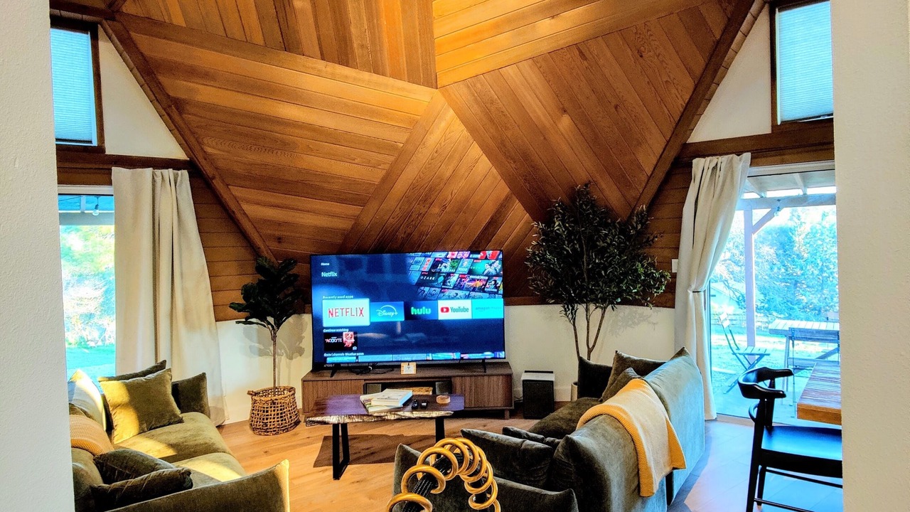 Photo of Livingroom in Yosemite Lakes