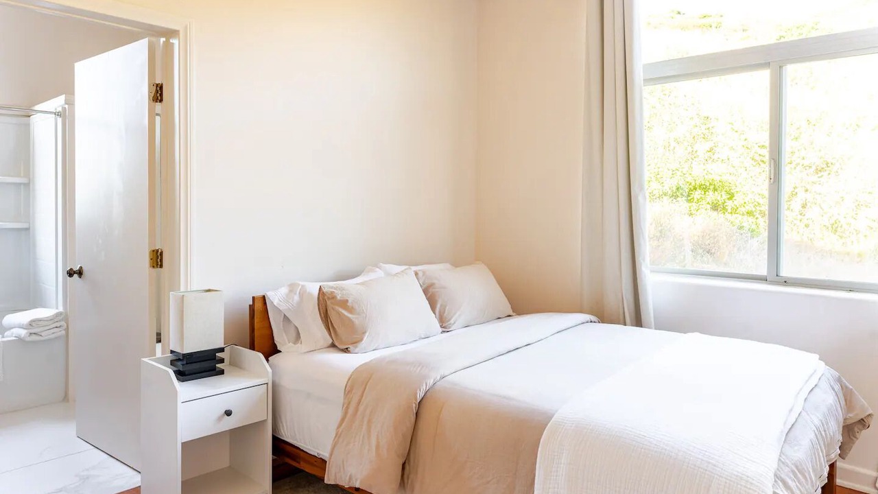 Photo of Bedroom in Malibu