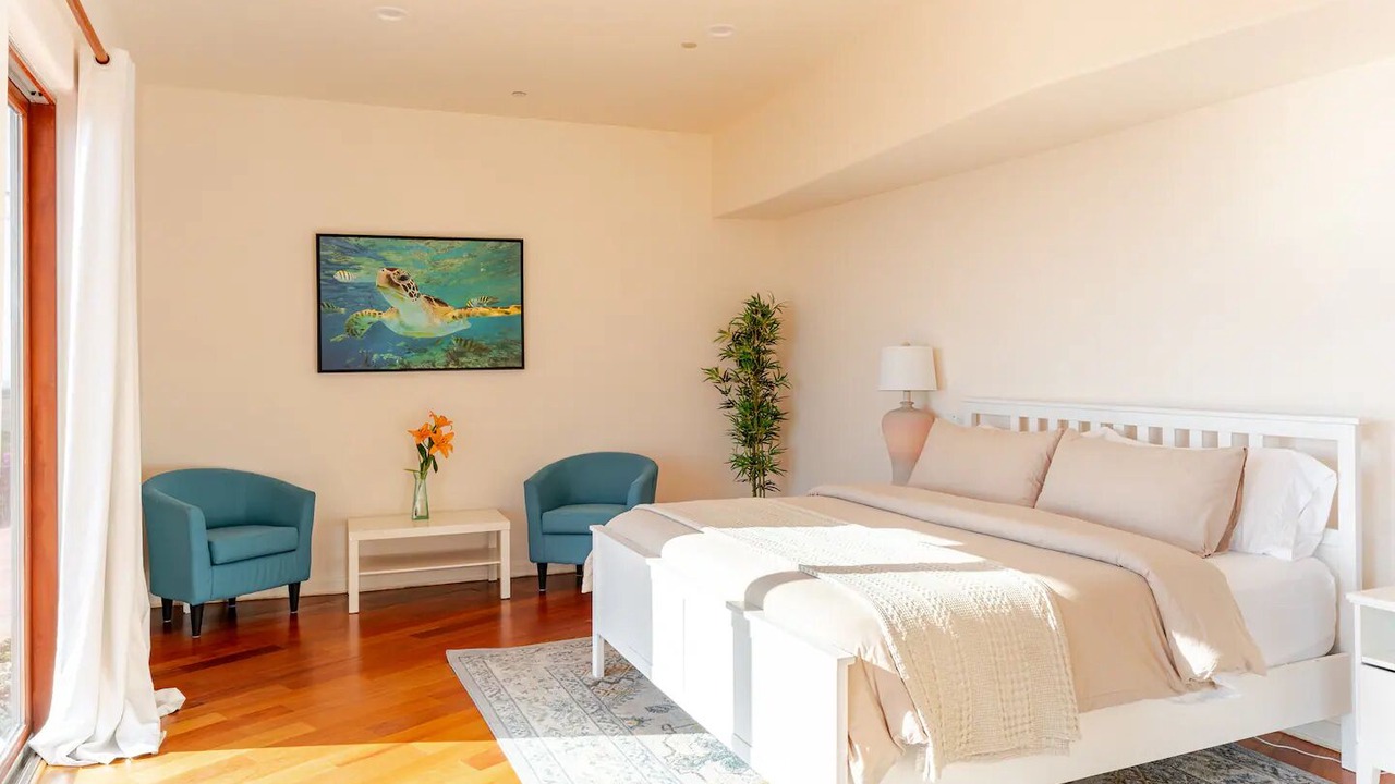 Photo of Bedroom in Malibu
